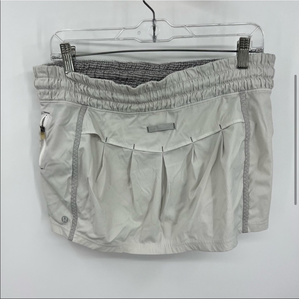Lululemon White Athletic Skirt 6